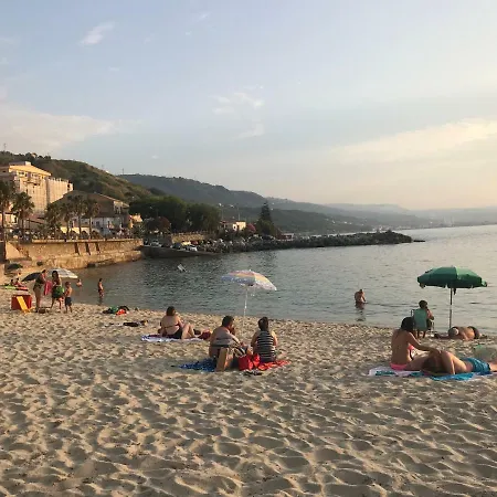 Appartmets Napitia By The Sea, Calabria, Italy ピッツォ