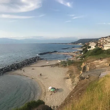 Appartmets Napitia By The Sea, Calabria, Italy ピッツォ